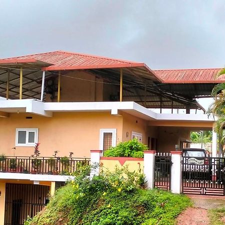 מדיקרי Holidayincoorg Orchid Villa מראה חיצוני תמונה