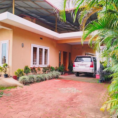 מדיקרי Holidayincoorg Orchid Villa מראה חיצוני תמונה